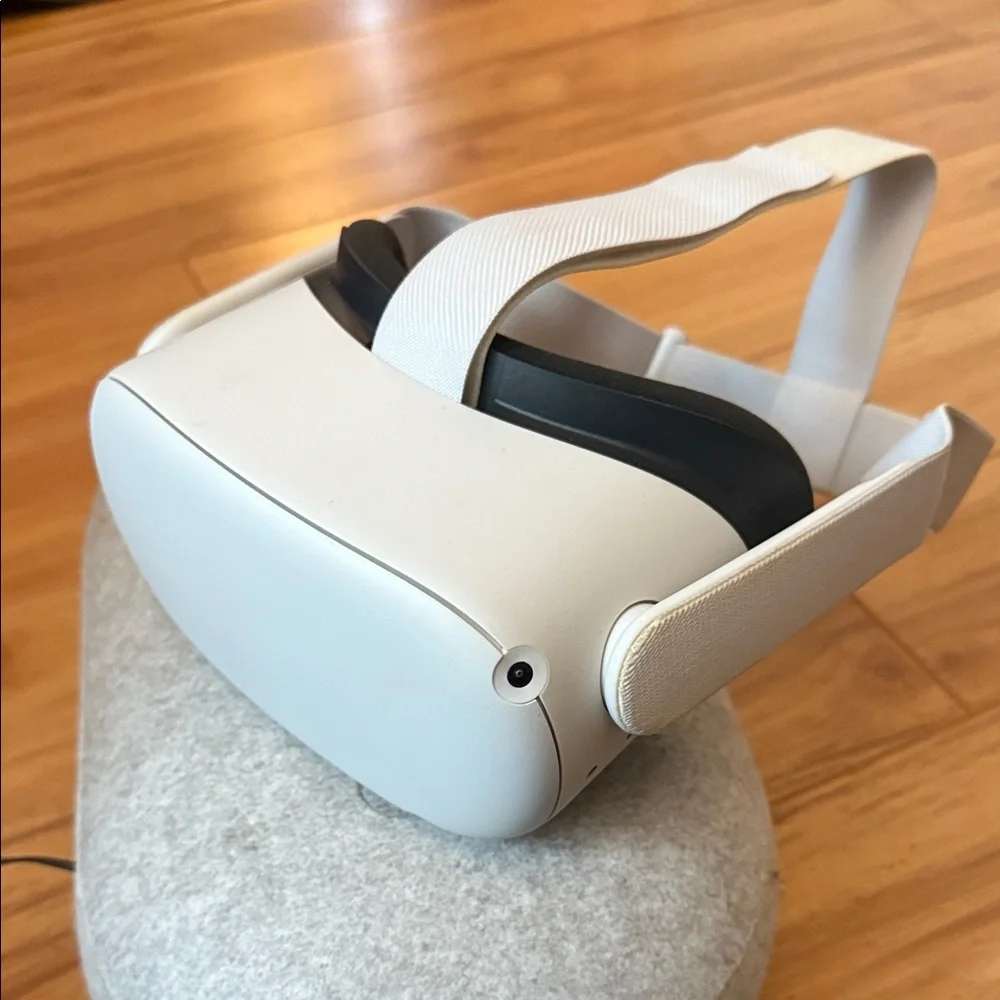 Oculus VR Headset - Black and White